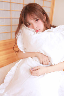 岳女四人共侍一夫